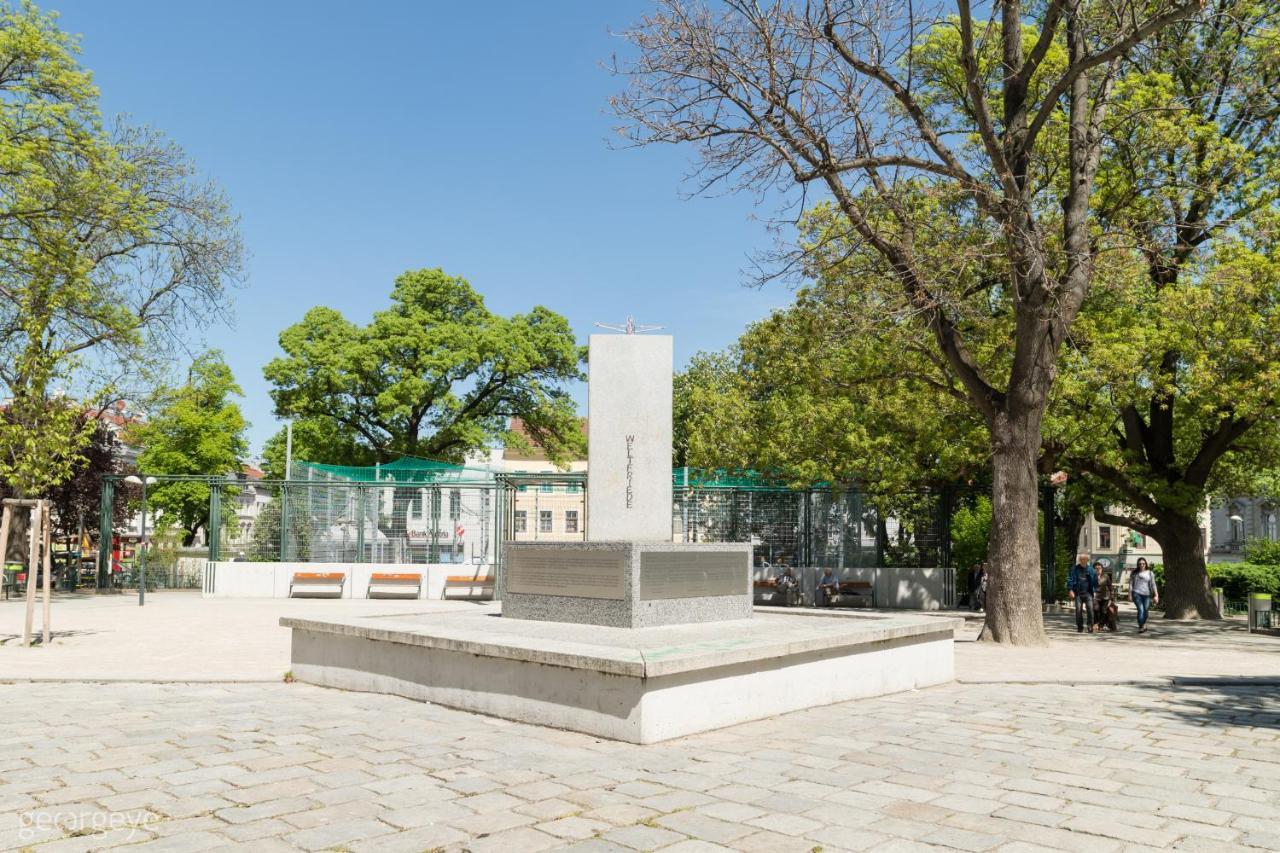 Red Monkey Vienna Apartment Екстер'єр фото