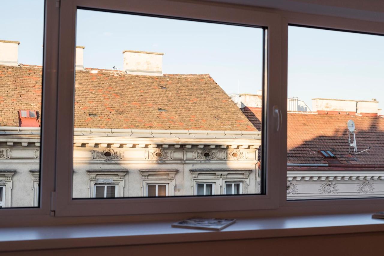 Red Monkey Vienna Apartment Екстер'єр фото